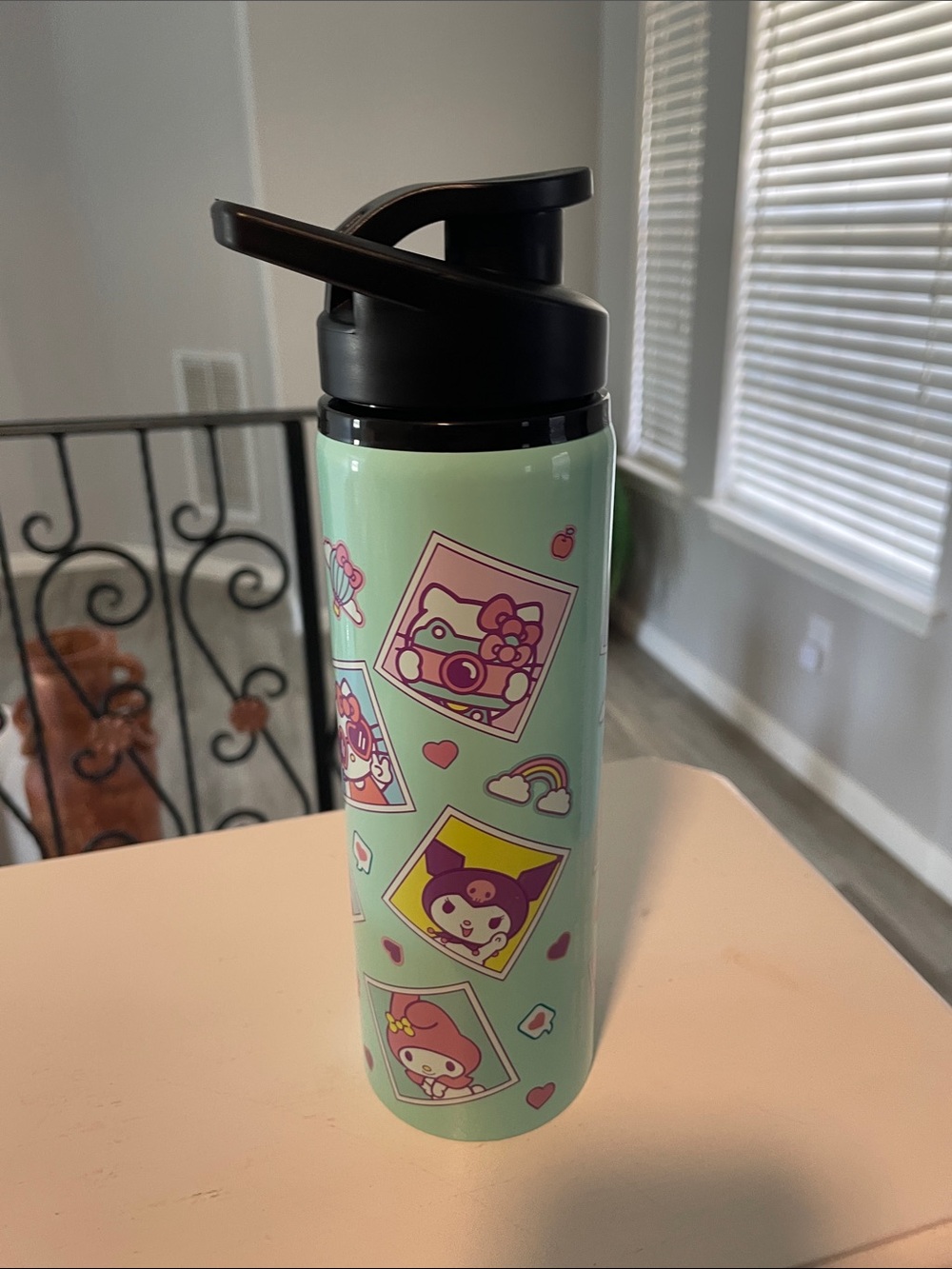 Hello Kitty Ceramic Salt & Pepper Shaker Set with Mint Character Water Bottle - Picture 9 of 10